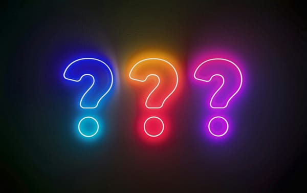 Så gör du ett personligt quiz till fest - färdiga frågor