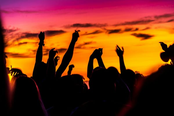 Din guide till sommarfesten: Roliga & Enkla teman